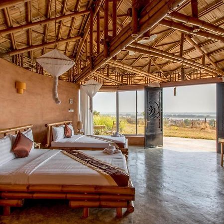 Hanchey Bamboo Resort Kampong Cham Buitenkant foto