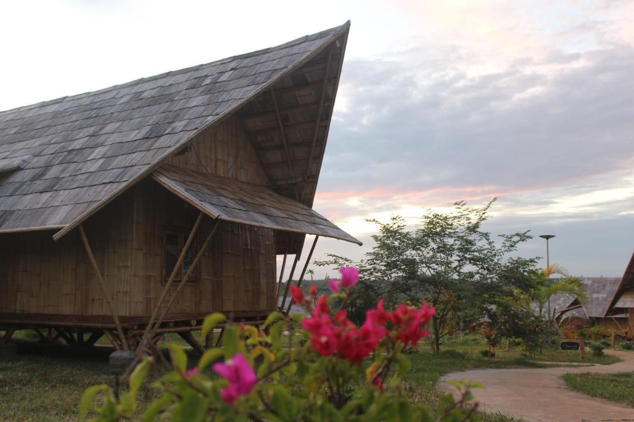 Hanchey Bamboo Resort Kampong Cham Buitenkant foto