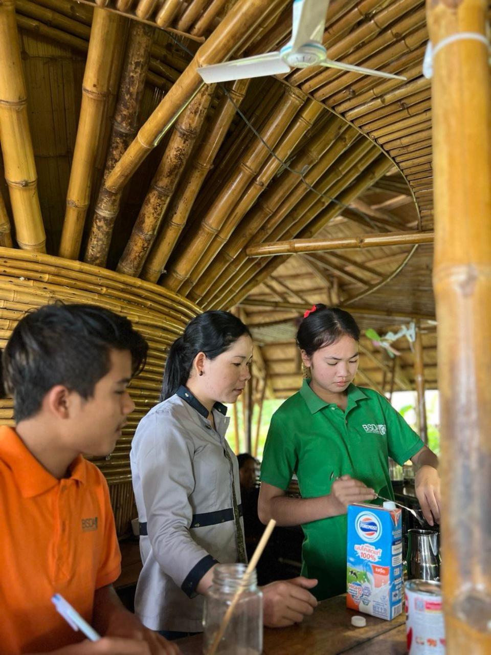 Hanchey Bamboo Resort Kampong Cham Buitenkant foto