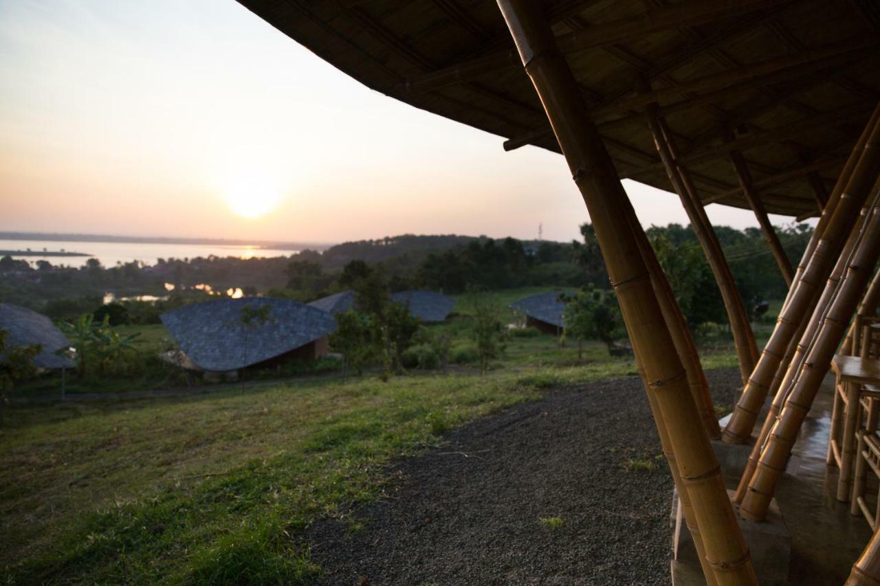 Hanchey Bamboo Resort Kampong Cham Buitenkant foto